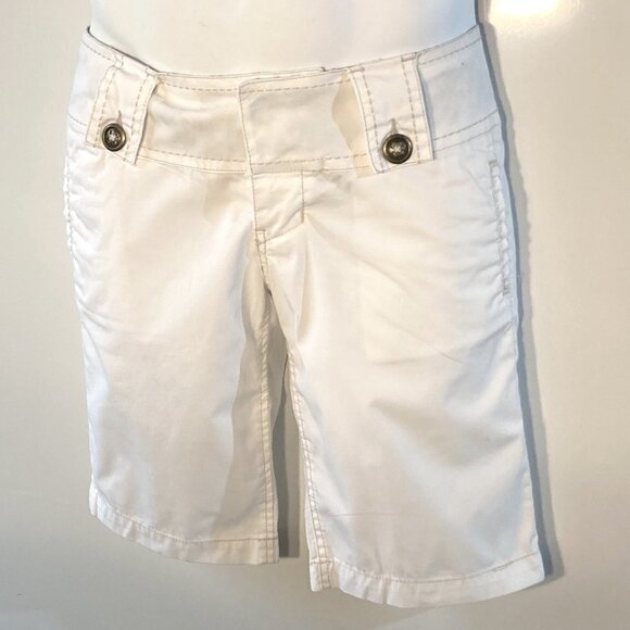 TYTE Jeans SZ 3 White bermuda shorts button details - Picture 2 of 9